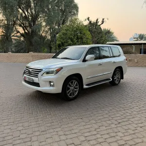 2013 Lexus LX 570 in dubai