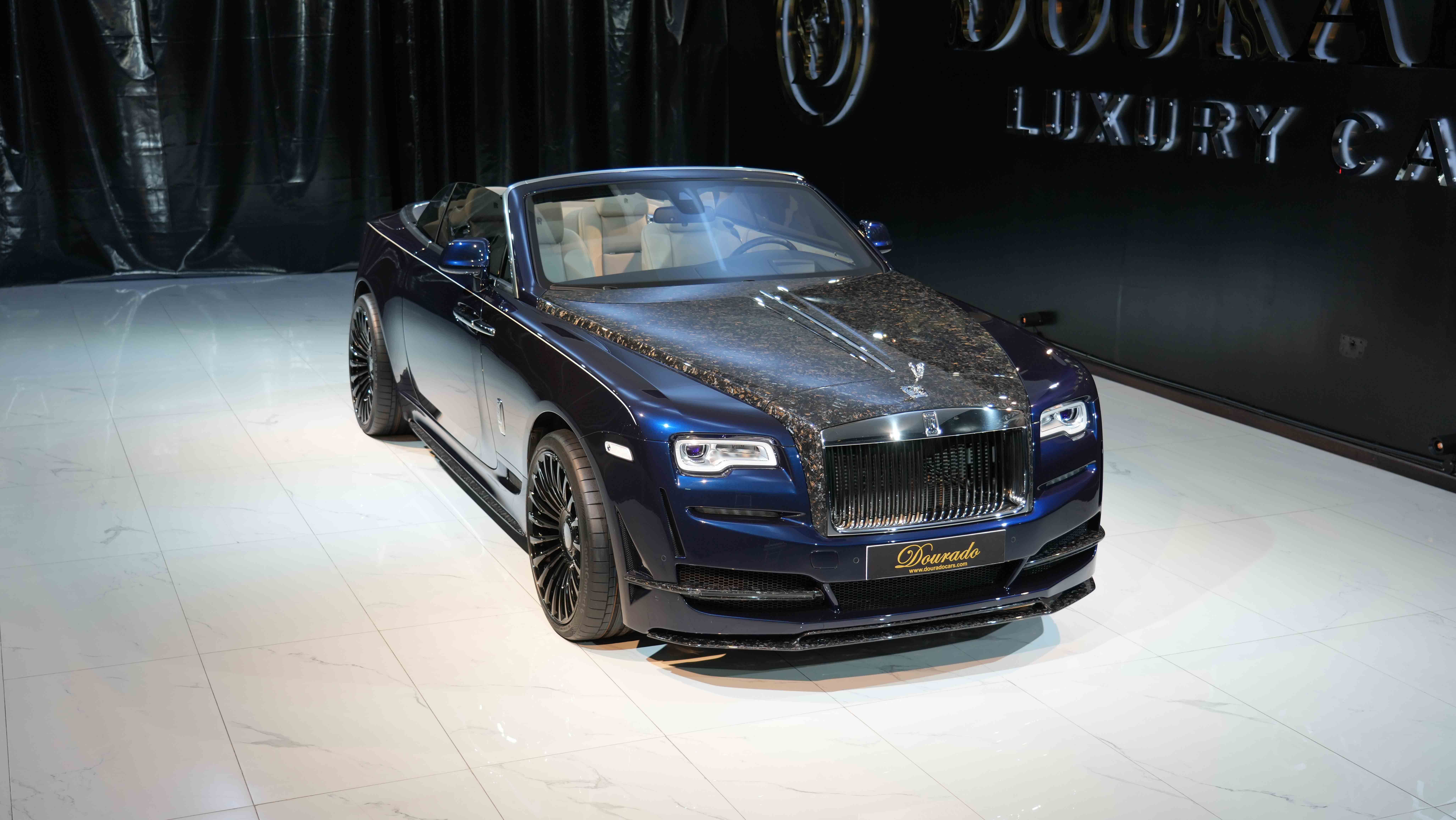 2022 Rolls Royce Dawn in dubai