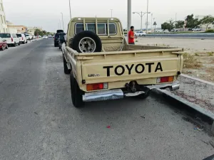2016 Toyota Land Cruiser Pickup