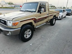 2016 Toyota Land Cruiser Pickup