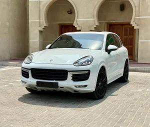 2016 Porsche Cayenne in dubai