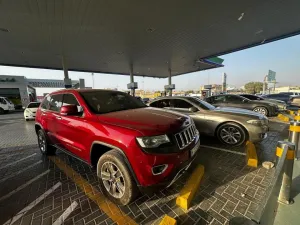 2014 Jeep Grand Cherokee in dubai