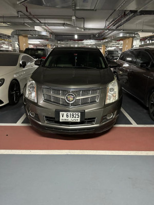 2012 Cadillac SRX in dubai