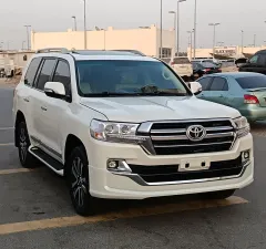 2018 Toyota Land Cruiser in dubai