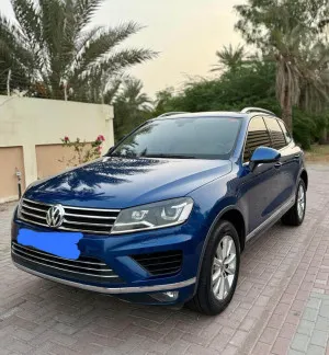2016 Volkswagen Touareg in dubai