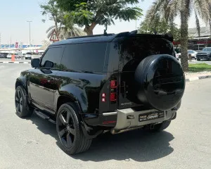2021 لاند روفر ديفندر