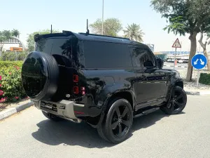 2021 لاند روفر ديفندر