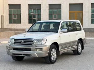 2004 Toyota Land Cruiser in dubai