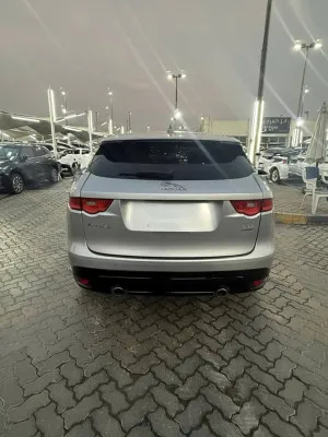 2018 Jaguar F-Pace
