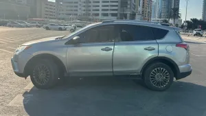 2017 تويوتا راف ٤
