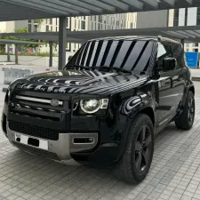 2023 لاند روفر ديفندر in dubai