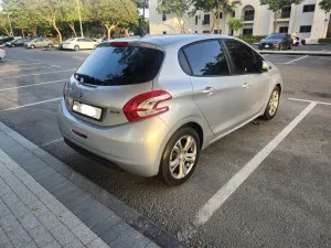 2013 Peugeot 208