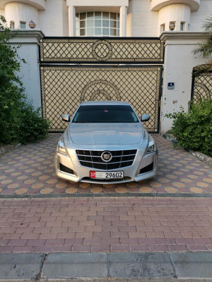 2014 Cadillac CTS in dubai