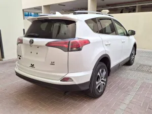 2017 تويوتا راف ٤