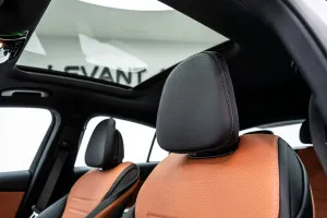 2025 Mercedes-Benz GLC
