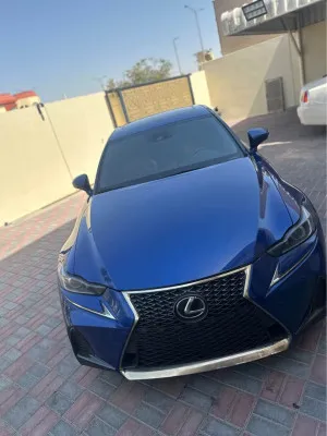 2017 Lexus IS