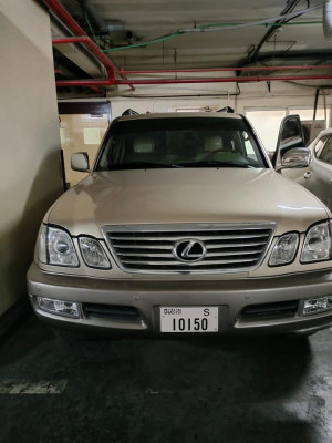 2001 Lexus LX 470