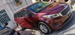2016 Kia Sedona in dubai