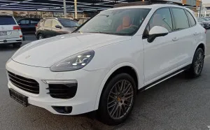 2017 Porsche Cayenne in dubai