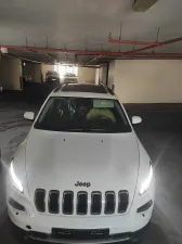 2016 جييب شيروكي in dubai
