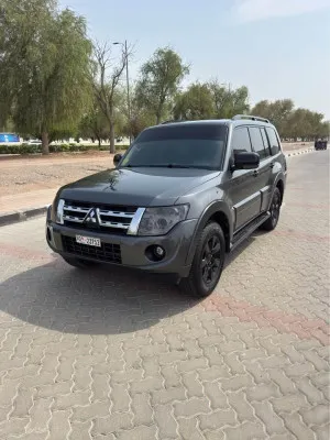 2012 Mitsubishi Pajero in dubai