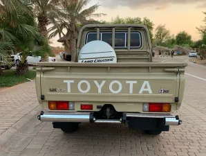 2021 Toyota Land Cruiser Pickup