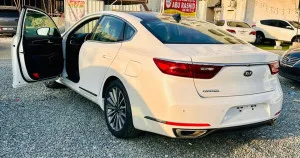 2017 Kia Cadenza