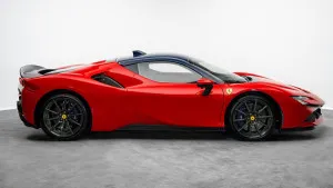 2022 فيراري اسف اف 90
