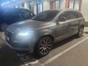 2015 Audi Q7 in dubai