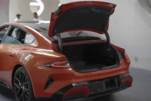 2025 Xiaomi SU7