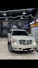 2009 كاديلاك اسكاليد in dubai