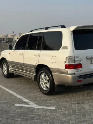 2005 تويوتا لاند كروزر