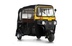 2019 Bajaj RE in dubai