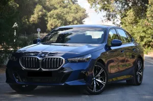 2025 BMW i5