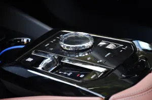 2025 BMW i5