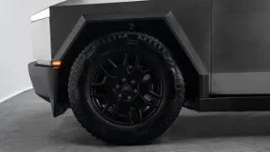 2025 Tesla Cybertruck