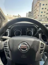 2017 نيسان تيتان