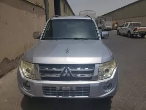 2013 Mitsubishi Pajero in dubai