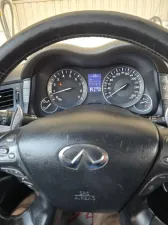 2012 Infiniti M37