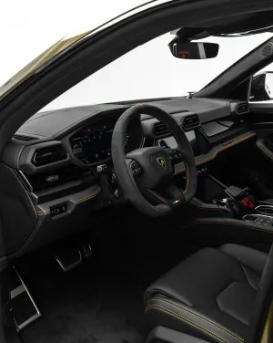2025 لامبورجيني اوروس