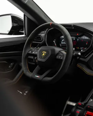 2025 لامبورجيني اوروس