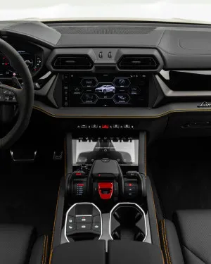 2025 لامبورجيني اوروس