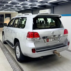 2011 Toyota Land Cruiser