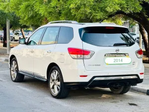 2014 نيسان باثفايندر 