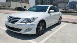 2013 Hyundai Genesis in dubai
