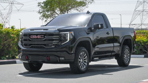 2022 GMC Sierra AT4  V8 ,5.3L , 3 years warranty with contact services