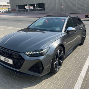 2021 Audi RS6 in dubai