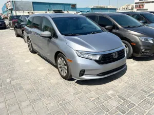 2022 Honda Odyssey in dubai