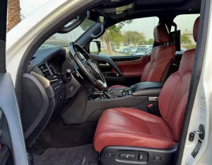 2019 Lexus LX 570