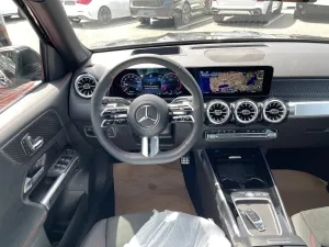 2025 Mercedes-Benz GLB